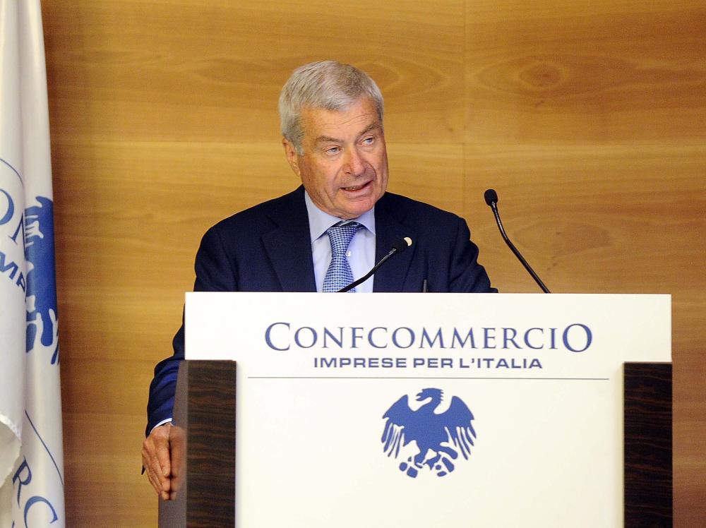 Confcommercio-Censis: a cosa rinunciano gli italiani