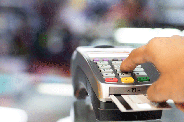 Decreto di agosto: per spingere i consumi un bonus per chi paga col Pos Decreto di agosto: per spingere i consumi un bonus per chi paga col Pos