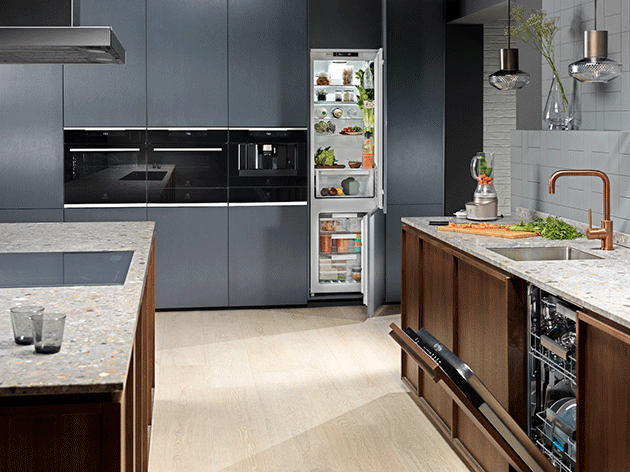Electrolux festeggia 100 anni con una nuova gamma Electrolux festeggia 100 anni con una nuova gamma