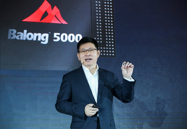 Huawei pronta a presentare il primo smartphone pieghevole 5G