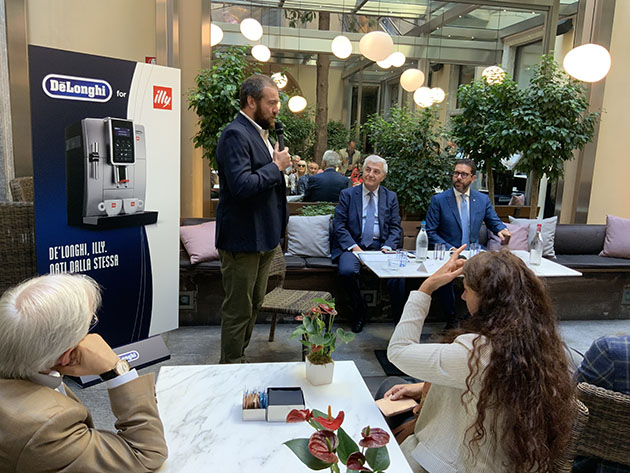 Nasce De’Longhi for illy Nasce De’Longhi for illy