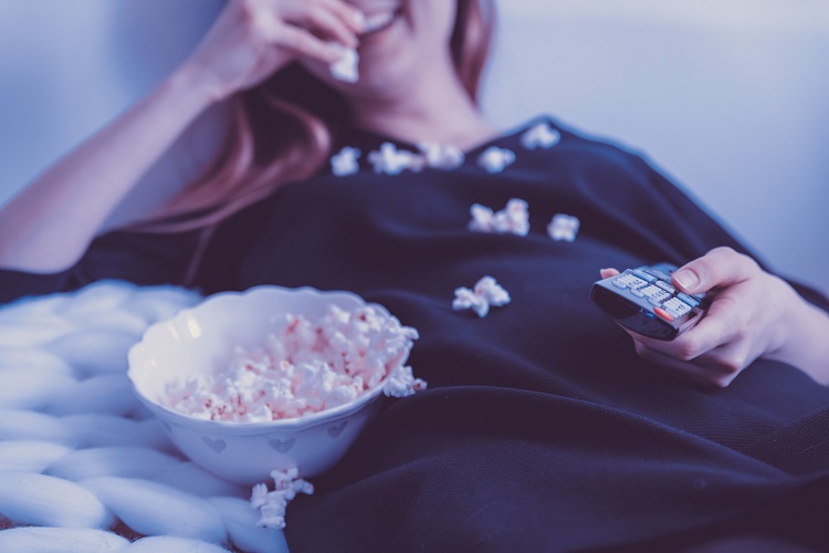 Netflix e Disney+ sono servizi streaming “essenziali” Netflix e Disney+ sono servizi streaming “essenziali”