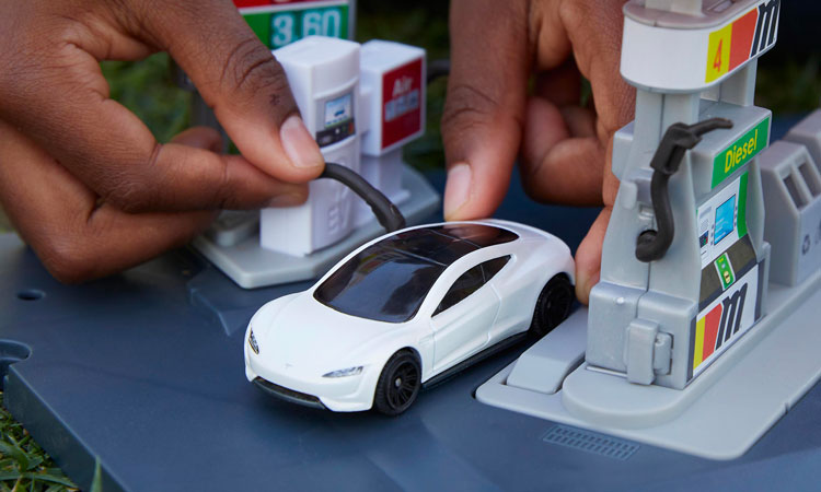 Mattel presenta Matchbox Tesla Roadster