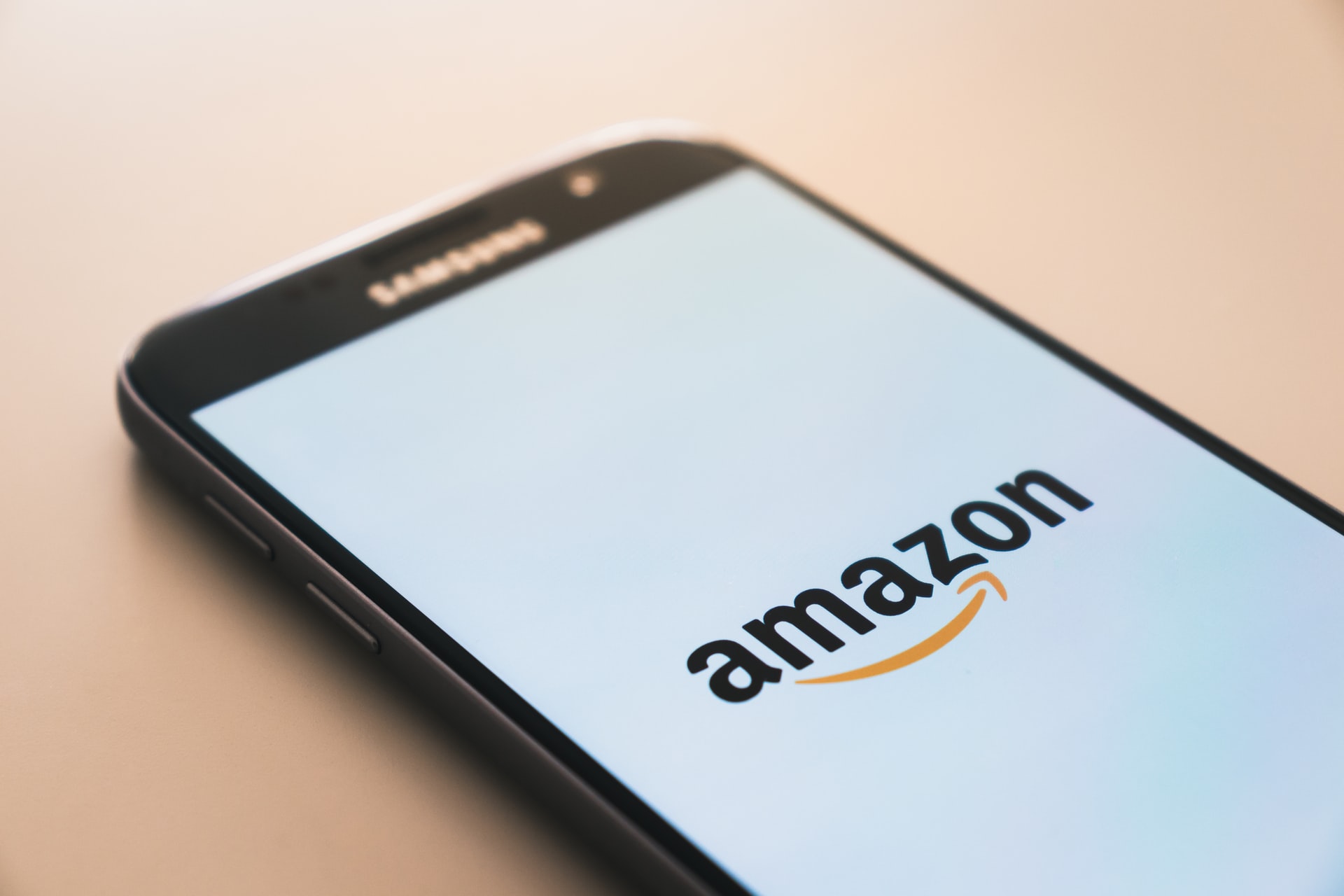 Amazon aprirà un centro distribuzione a San Salvo Amazon aprirà un centro distribuzione a San Salvo