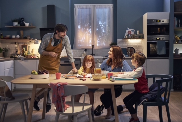 Indesit e la parità di genere #DoItTogether Indesit e la parità di genere #DoItTogether
