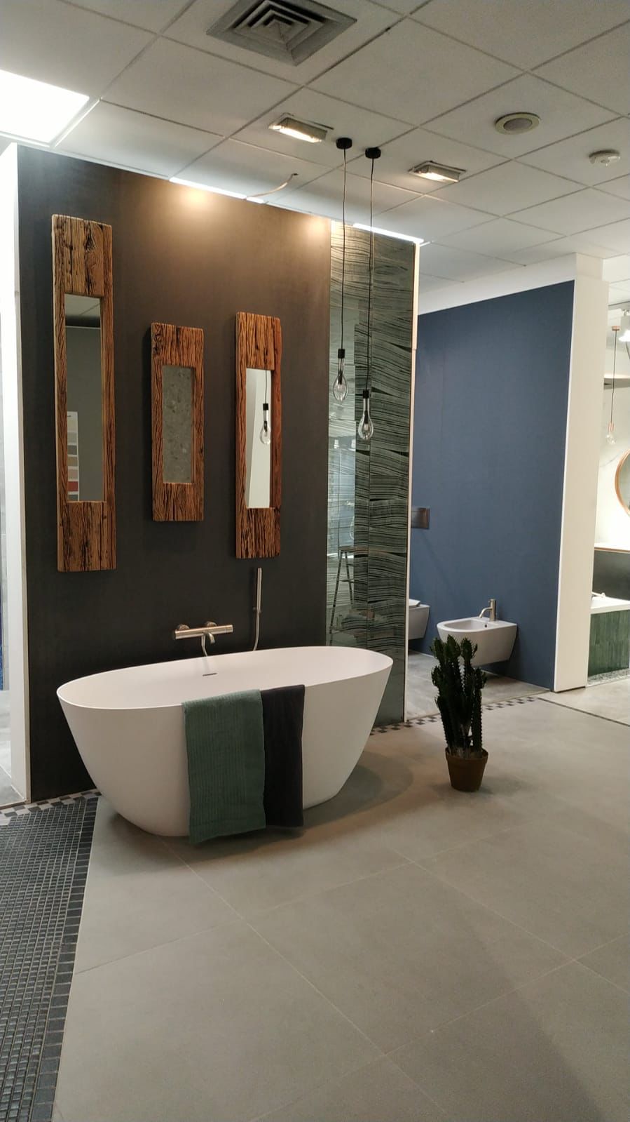 Orsolini apre il primo showroom in Lombardia Orsolini apre il primo showroom in Lombardia