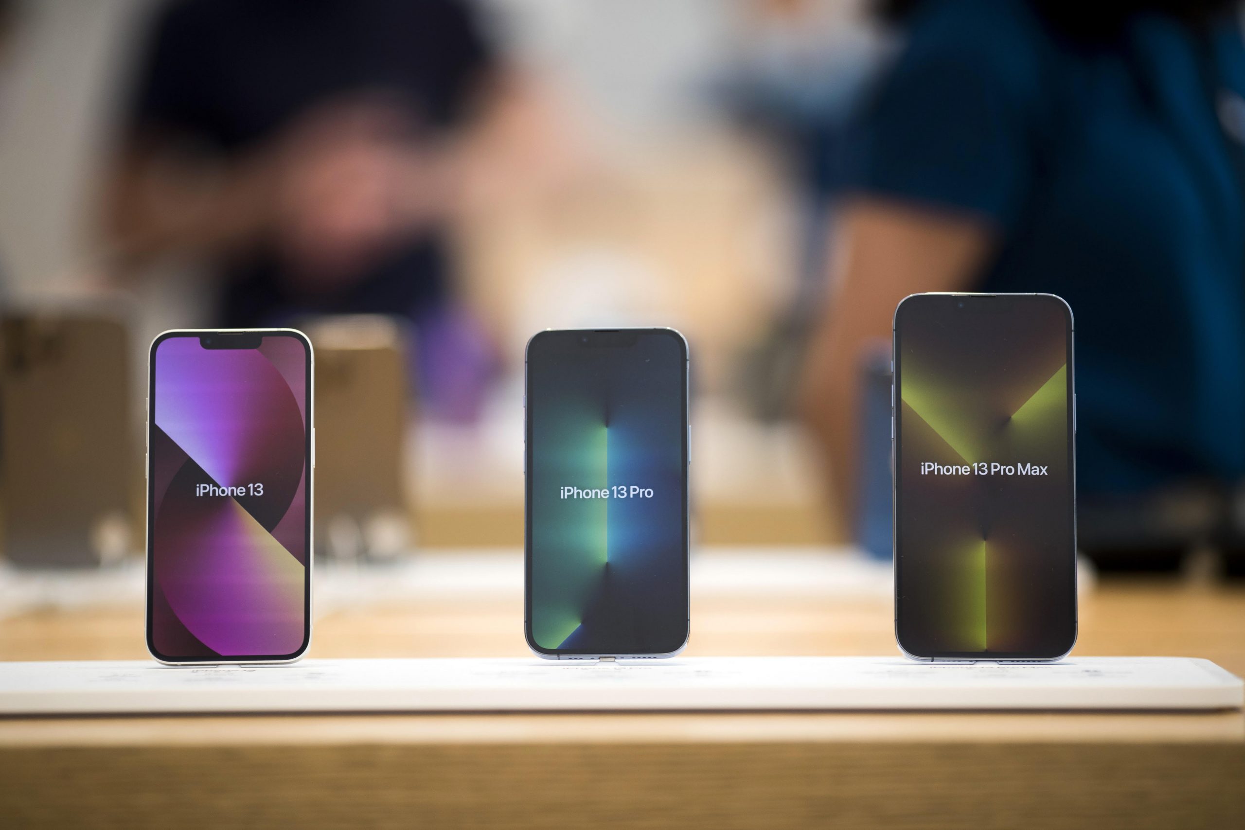 Smartphone premium: Ad Apple il 62% Smartphone premium: Ad Apple il 62%