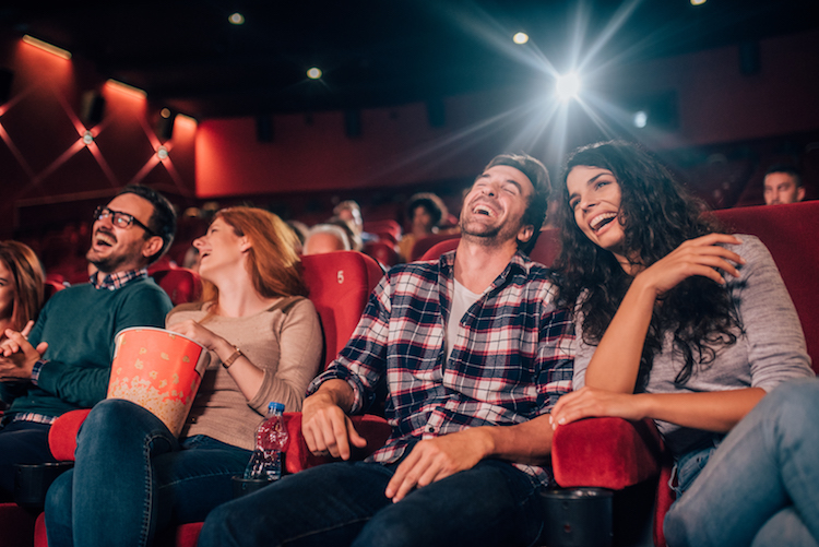 Il cinema sta andando bene! Alzate del 10% le previsioni di incasso per il 2023
